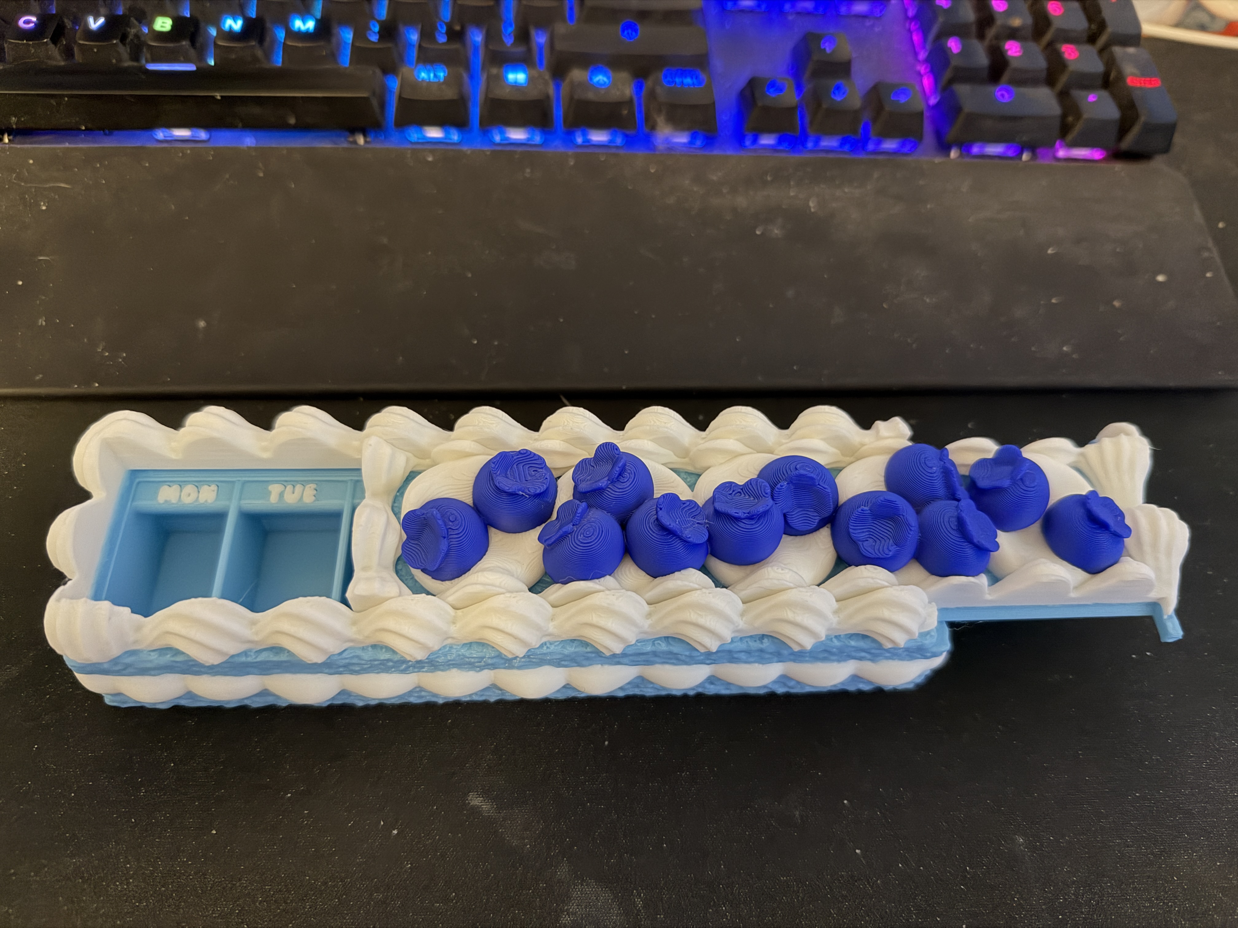Berry Cake Pill Organizer — 7-Day Storage Container angle 6