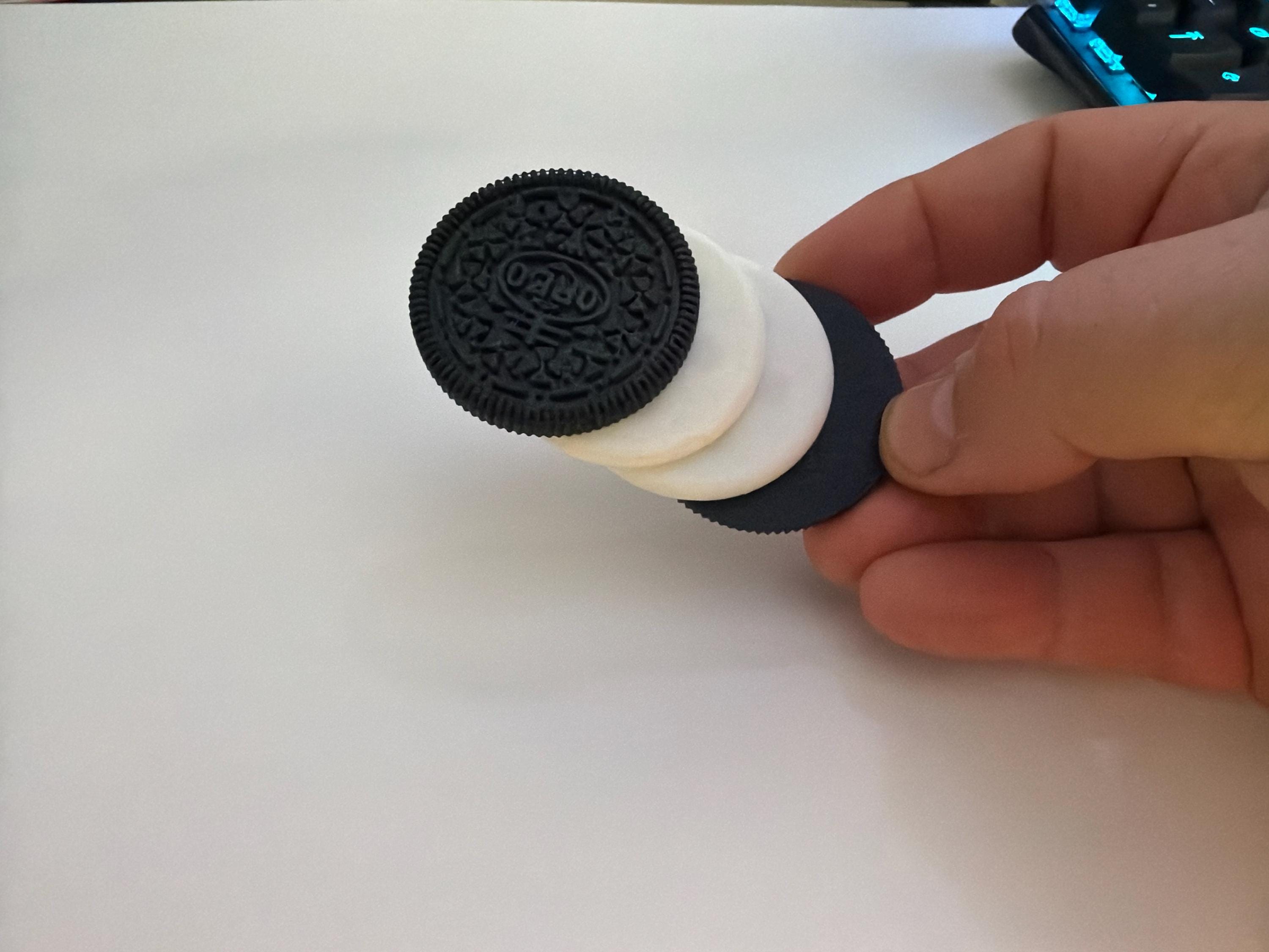 Cookie Sandwich Magnetic Fidget Toy | 3D Printed Sensory Stress Relief Desk Toy angle 6